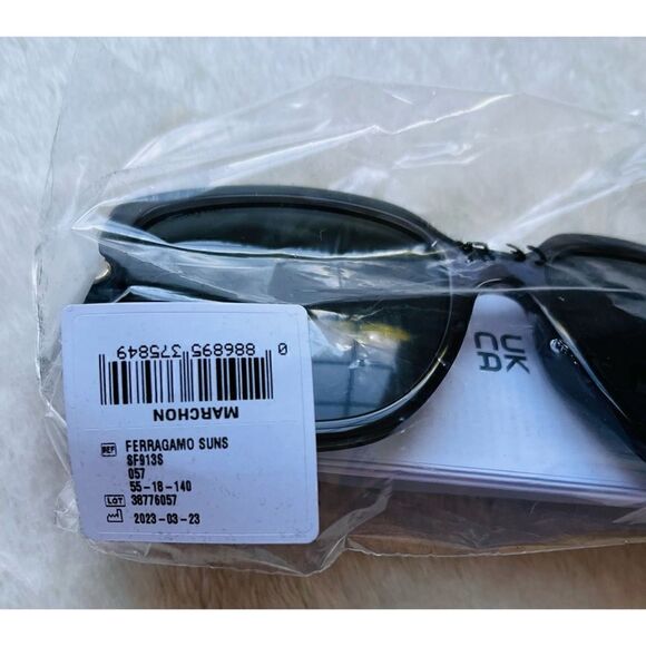 NIB FERRAGAMO Salvatore Ferragamo Gancio 55mm Square Sunglasses, Grey main image 9